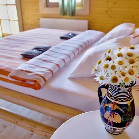 Zrubovy Dom Na Samote - Chalet