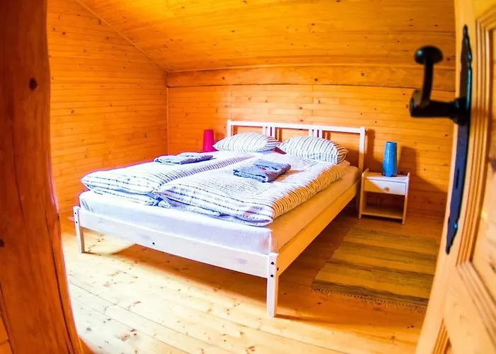 Zrubovy Dom Na Samote - Chalet Hodrusa Hamre